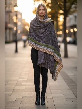 Vintage Chain Print Silk Oversized Scarf Shawl in Navy, Green and Tan